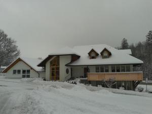 Gallery image of DZT-Schwarzwaldhotel garni in Unterkirnach
