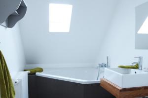 Koupelna v ubytování Mengi Countryside