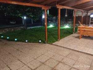 Zdjęcie z galerii obiektu Verde Home w mieście Nea Mesangala