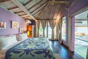 Ένα ή περισσότερα κρεβάτια σε δωμάτιο στο Villa West - Charming 2 bdr villa in Oberoi - PERFECT LOCATION! +52 φωτογραφίες
