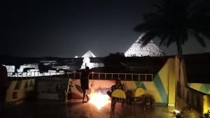 Foto dalla galleria di Pyramids Overlook Inn a Il Cairo
