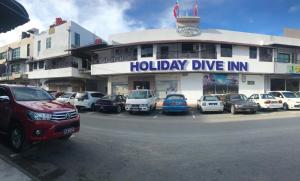 Holiday Dive Inn