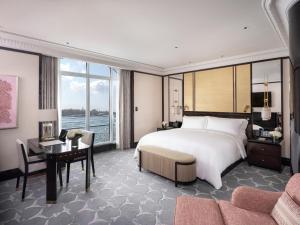 Cama ou camas em um quarto em The Peninsula Istanbul