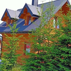 Το κτήριο όπου στεγάζεται  η παραθεριστική κατοικία