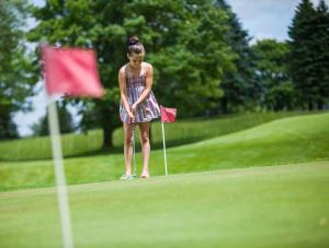 Golf v rezortu nebo okolí