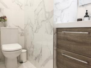 Kúpeľňa v ubytovaní Appartement Familial Au Coeur du Marais