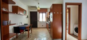 Kuchyň nebo kuchyňský kout v ubytování Casa Fieramilano, metro Pero + 4 fotografie