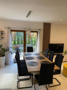 Χώρος καθιστικού στο Dom Przy Skoczni Dom w Szczyrku Do Wynajęcia