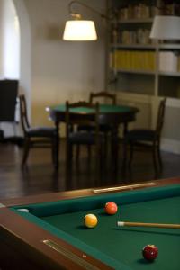 Biliardový stôl v ubytovaní Relais Villa Il Palagio