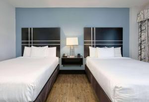 Postel nebo postele na pokoji v ubytování La Quinta Inn & Suites by Wyndham Lubbock Southwest