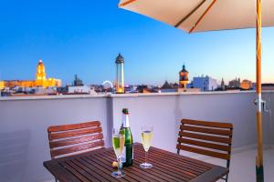 Nápoje v ubytování -MalagaSunApts-Private Terrace Penthouse