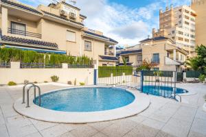 Bazén v ubytování Bungalow in Torrevieja nebo v jeho okolí