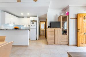 Kuchyň nebo kuchyňský kout v ubytování Bungalow in Torrevieja