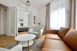 Posedenie v ubytovaní Premium Apartment by Hi - Central 2 BR - best view