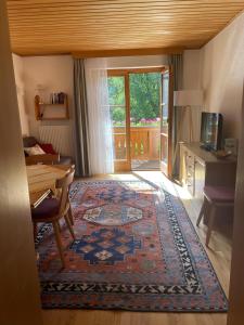Μια τηλεόραση ή/και κέντρο ψυχαγωγίας στο Apartment Ilishof +10 φωτογραφίες
