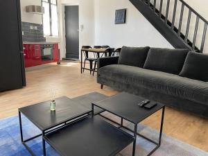 Posedenie v ubytovaní Appartement de standing au cœur d’Avignon