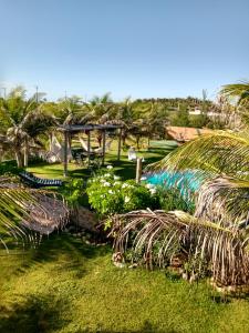 Un jardín fuera de Nascer do Sol Kitesurf House