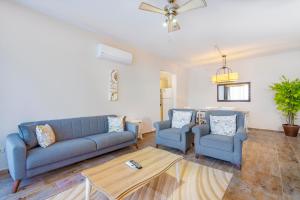 A seating area at Alya Villa Butik Hotel