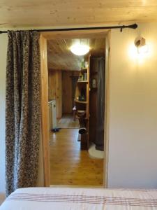 Fotografia z galérie ubytovania Cosy cabane v destinácii Montbrun-Bocage