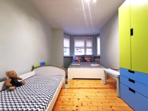 Posteľ alebo postele v izbe v ubytovaní NOŻOWNICZA Apartment ~ Self Check-In 24h ~ Lift