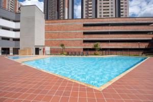 Bazén v ubytování Habitación en apartamento Robledo-Medellin nebo v jeho okolí