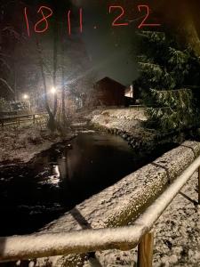 Kış mevsiminde Kleine-Romantische Ferienwohnung Parkplatz vor dem Haus!