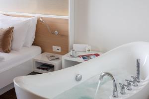 Koupelna v ubytování Hotel Waldegg - Adults only