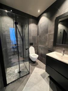A bathroom at Eksklusiv, toppetasje leilighet med flott utsikt