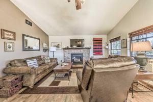 Gallery image of Cozy and Modern Ruidoso Cabin with Stellar Views! in Ruidoso