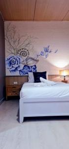 En eller flere senger på et rom på Phi Phi Indigo Hotel