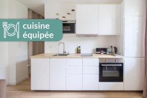 Kuchyň nebo kuchyňský kout v ubytování Appartement Cosy Lyon Ouest Tassin
