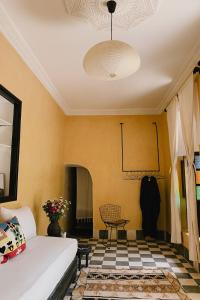 Postel nebo postele na pokoji v ubytování Riad Maison 24