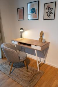 Posezení v ubytování Ferienwohnung "Zugspitze" - 95qm Maisonette in Mering Zentrum