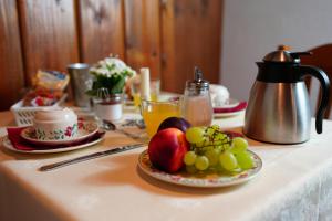 Comida en o cerca de este hotel
