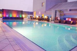 Bazén v ubytování Dorus Hotel nebo v jeho okolí