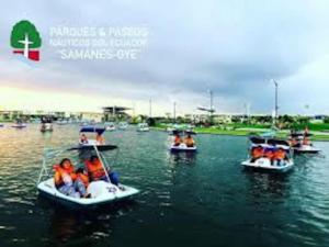 Fotografie z fotogalerie ubytování Condominio Gladys suite D6 Cerca De Parque Samanes v destinaci Guayaquil + 22 fotografií