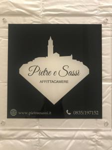 Majutusasutuses Pietre e Sassi olev sertifikaat, autasu, silt või muu dokument