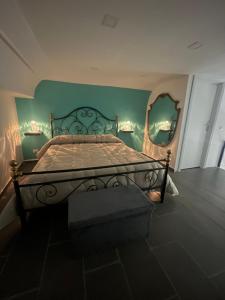 A bed or beds in a room at Holiday apartament