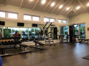 Fitness centrum a/nebo fitness zařízení v ubytování Dolphin Cove