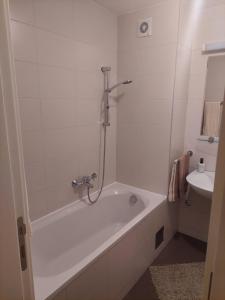 Koupelna v ubytování Apartment Belville, Suncokret 26