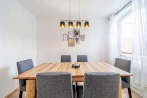 Fotografie z fotogalerie ubytování Große 3-Zimmer Wohnung - zentral-Coburg - kostenloser Parkplatz v destinaci Koburg