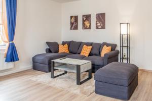 Posezení v ubytování Große 3-Zimmer Wohnung - zentral-Coburg - kostenloser Parkplatz