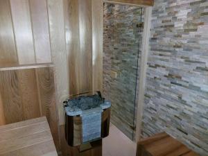 A bathroom at Holiday Home Mooi-Gemmenich