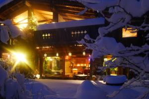 Obiekt Luxus Chalet Mühlermoos zimą