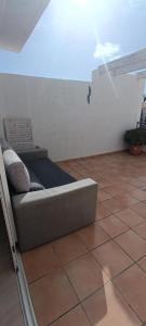 Ein Sitzbereich in der Unterkunft Apartment with ocean view in Costa Adeje