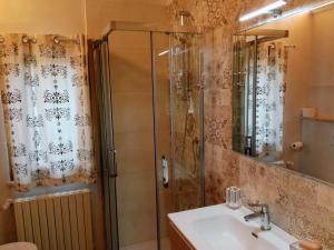 A bathroom at Affittacamere Il Bastione 27