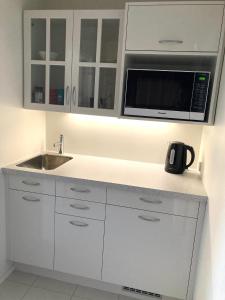 A kitchen or kitchenette at Lookout Escape B&B