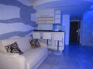 Gallery image of Apartment Ben Gurion in Bat Yam