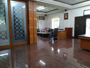Khu vực ghế ngồi tại Ming Camphor Homestay