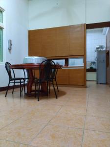 Nhà bếp/bếp nhỏ tại Ming Camphor Homestay